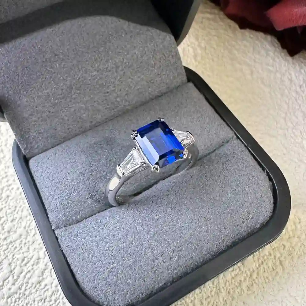 Emerald Engagement Ring 2.5ct 6*8 925 Silver Sapphire