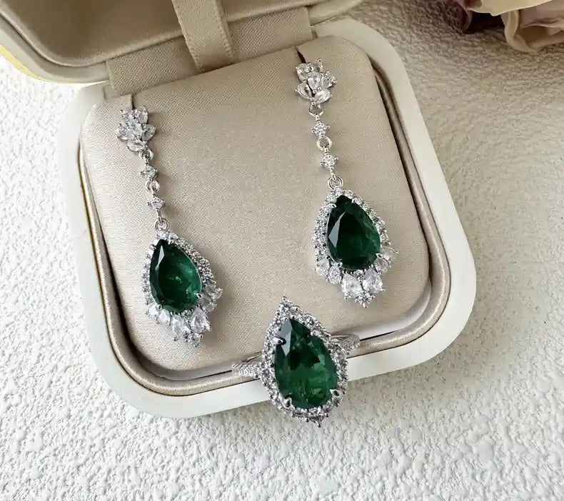Pear Engagement Ring 2.2ct 8*12 925 Silver Emerald