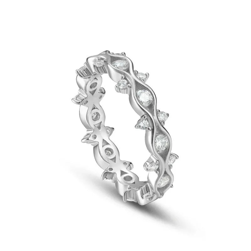 Round Engagement Ring 2.5mm 925 Silver Moissanite