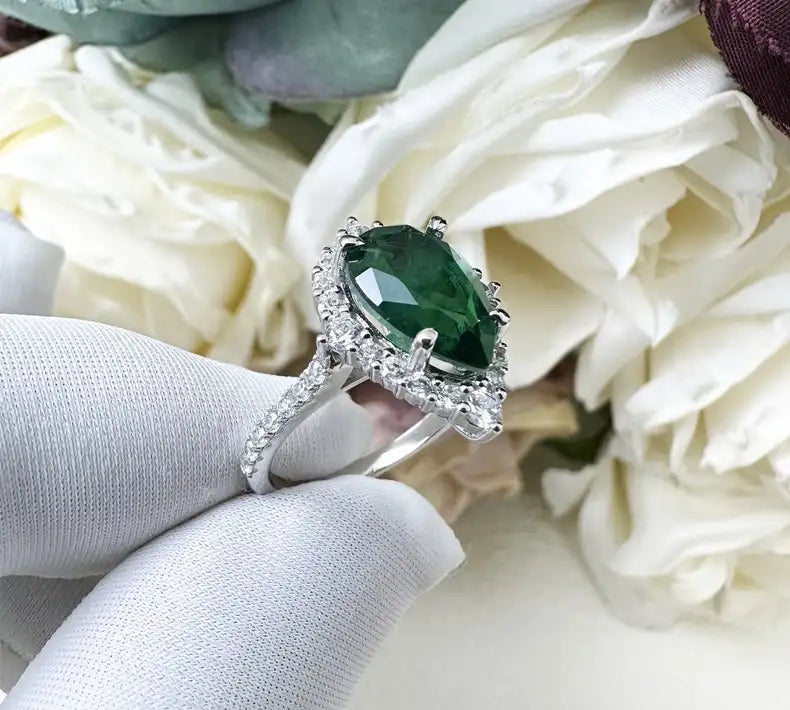 Pear Engagement Ring 2.2ct 8*12 925 Silver Emerald