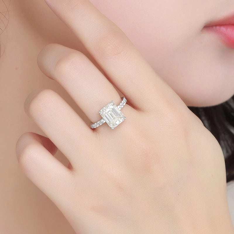 Emerald Engagement Ring 4ct 8*10 925 Silver Moissanite