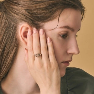 Oval Engagement Ring 925 Silver Labradorite