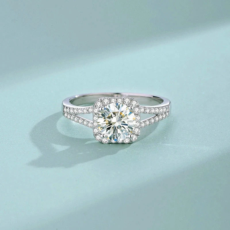 Round Engagement Ring 1ct 6.5mm 925 Silver Moissanite
