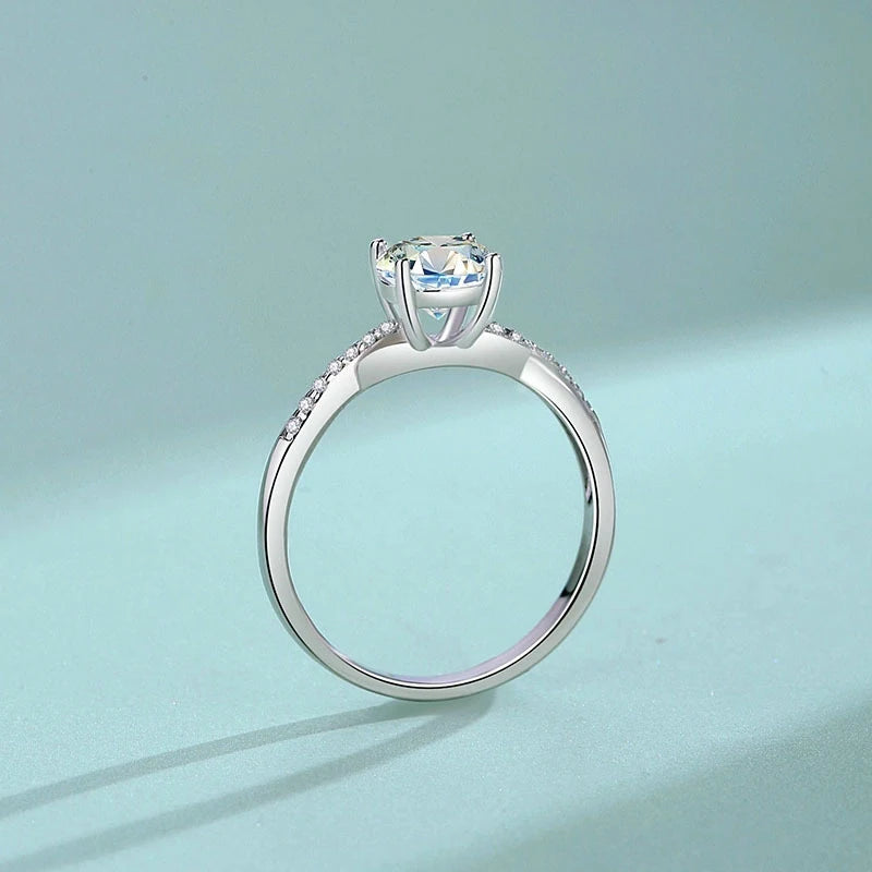 Round Engagement Ring 1ct 6.5mm 925 Silver Moissanite