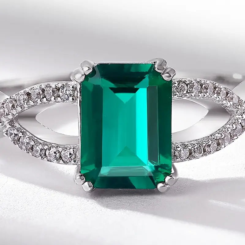 Emerald Engagement Ring 0.87ct 5*7 925 Silver High Carbon Diamond