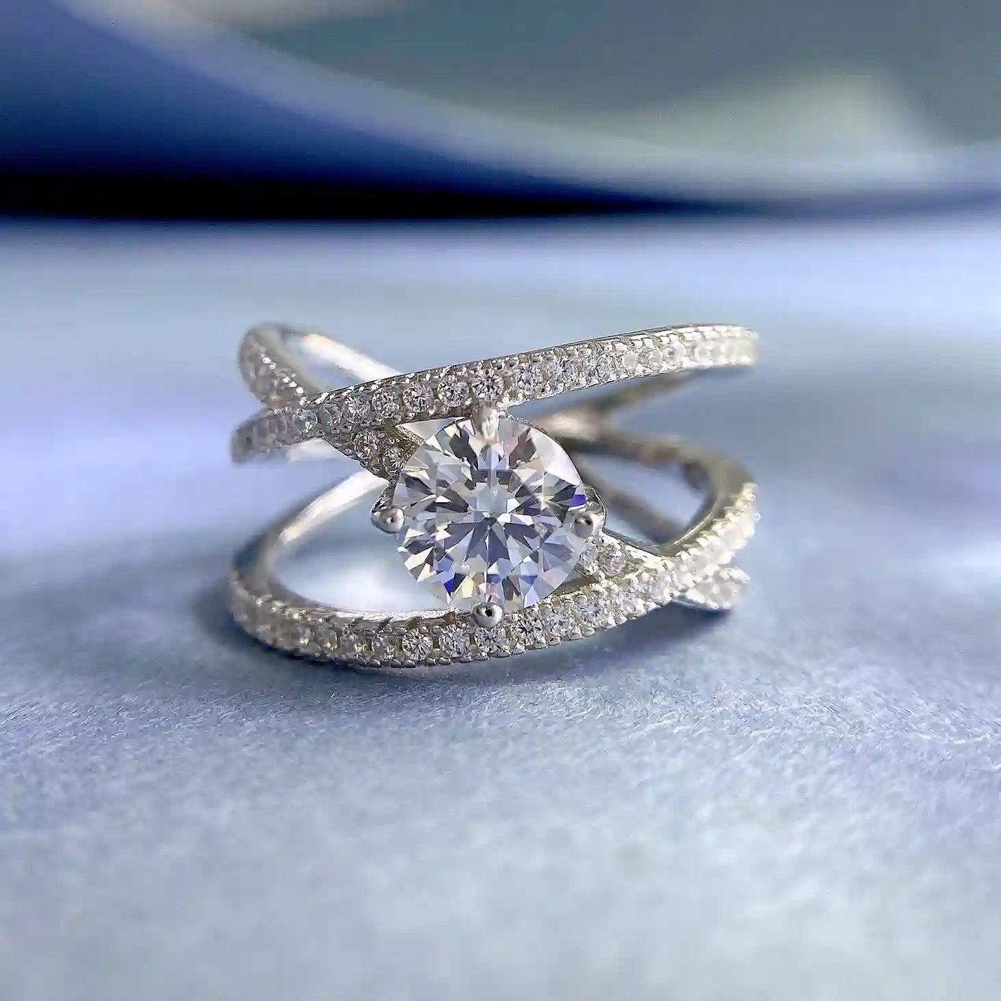 Round Engagement Ring 1ct 6.5mm 925 Silver High Carbon Diamond