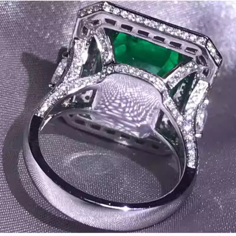 Engagement Ring 18K Gold 9.98ct Colombian Emerald Ring