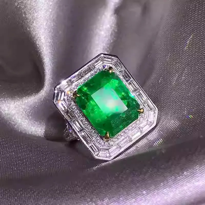 Engagement Ring 18K Gold 9.98ct Colombian Emerald Ring
