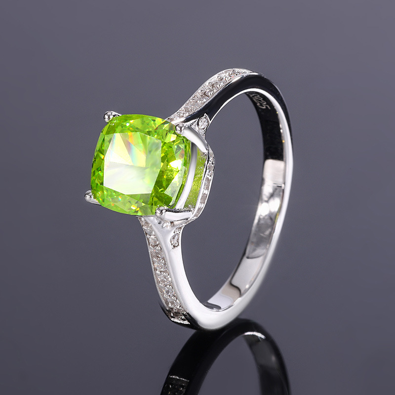 Cushion Engagement Ring Olive Green 8*8 925 Silver High Carbon Diamond