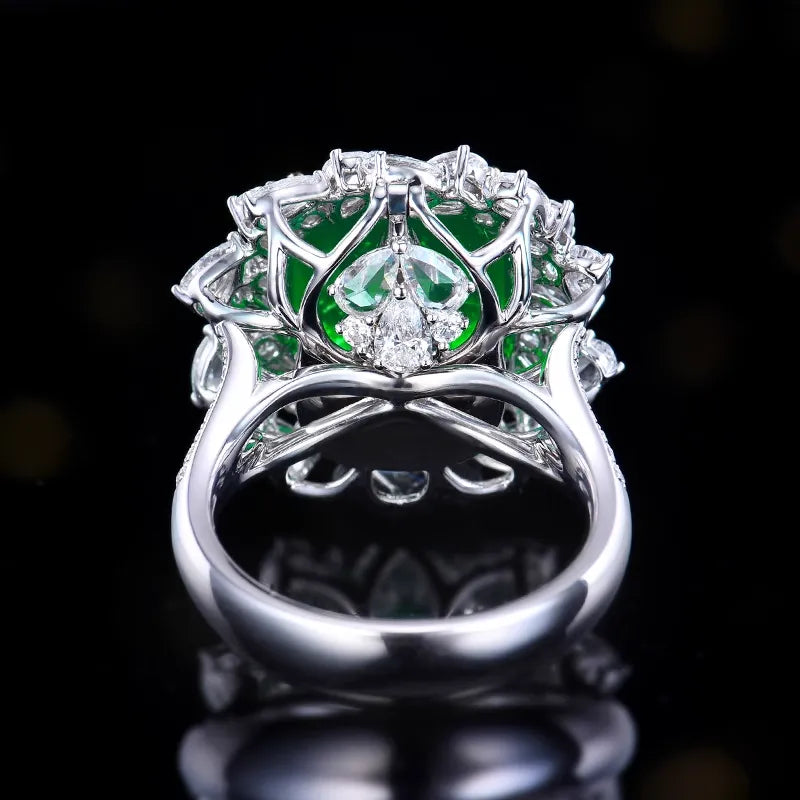 Engagement Ring18K Gold 8.1ct Colombian Emerald Ring