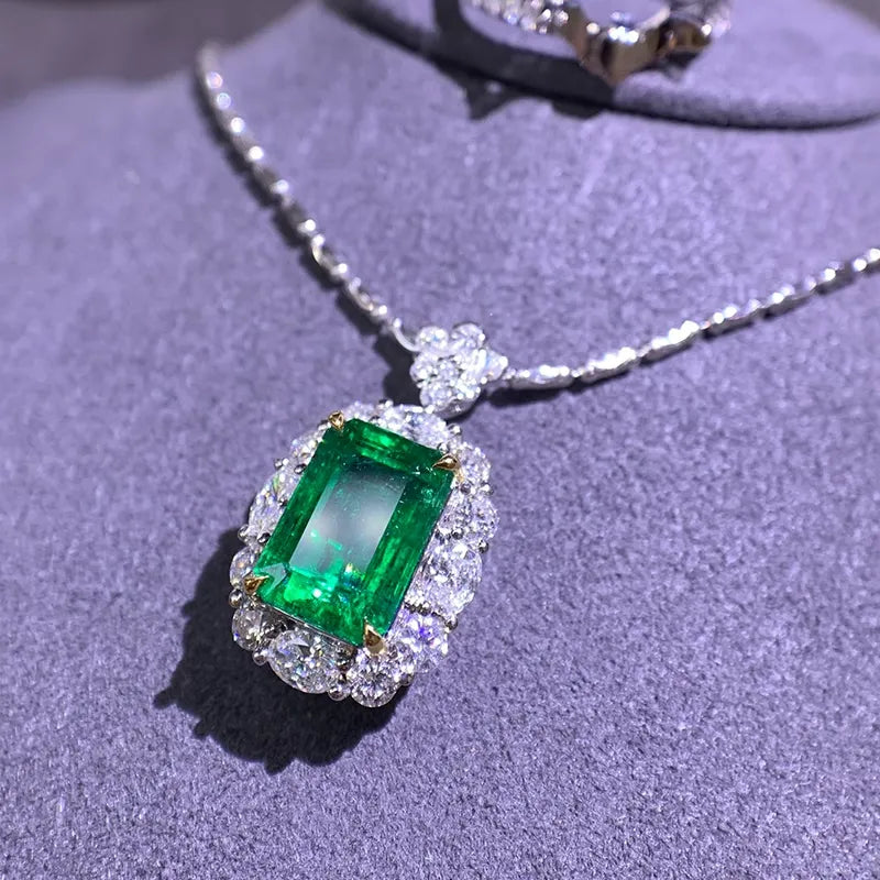 Engagement Ring 18K Gold 4.82ct Natural Emerald Ring