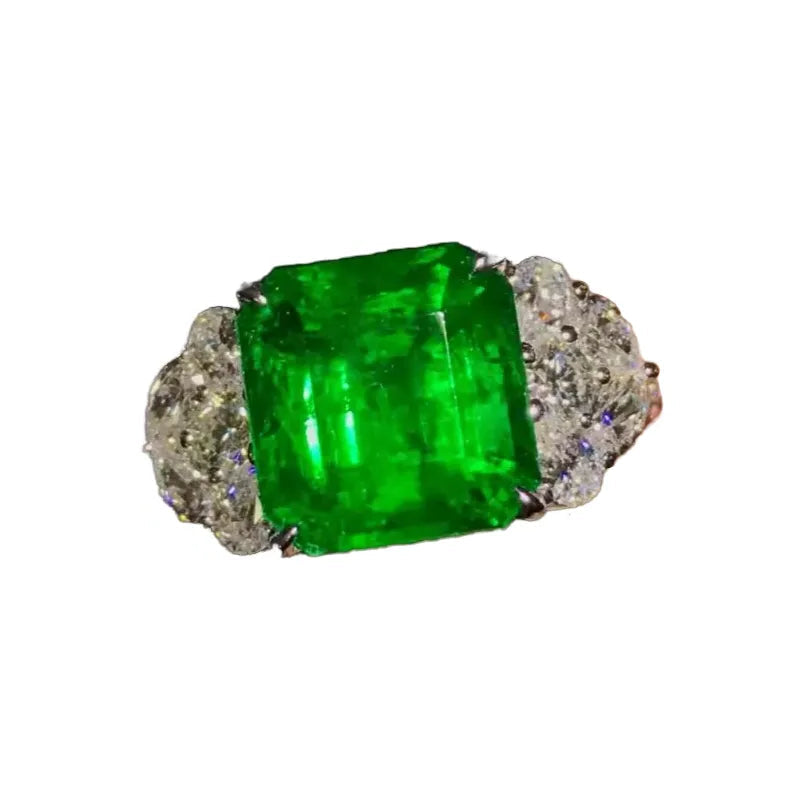 Engagement Ring 18K Gold 4.7ct Natural Walton Green Emerald Ring