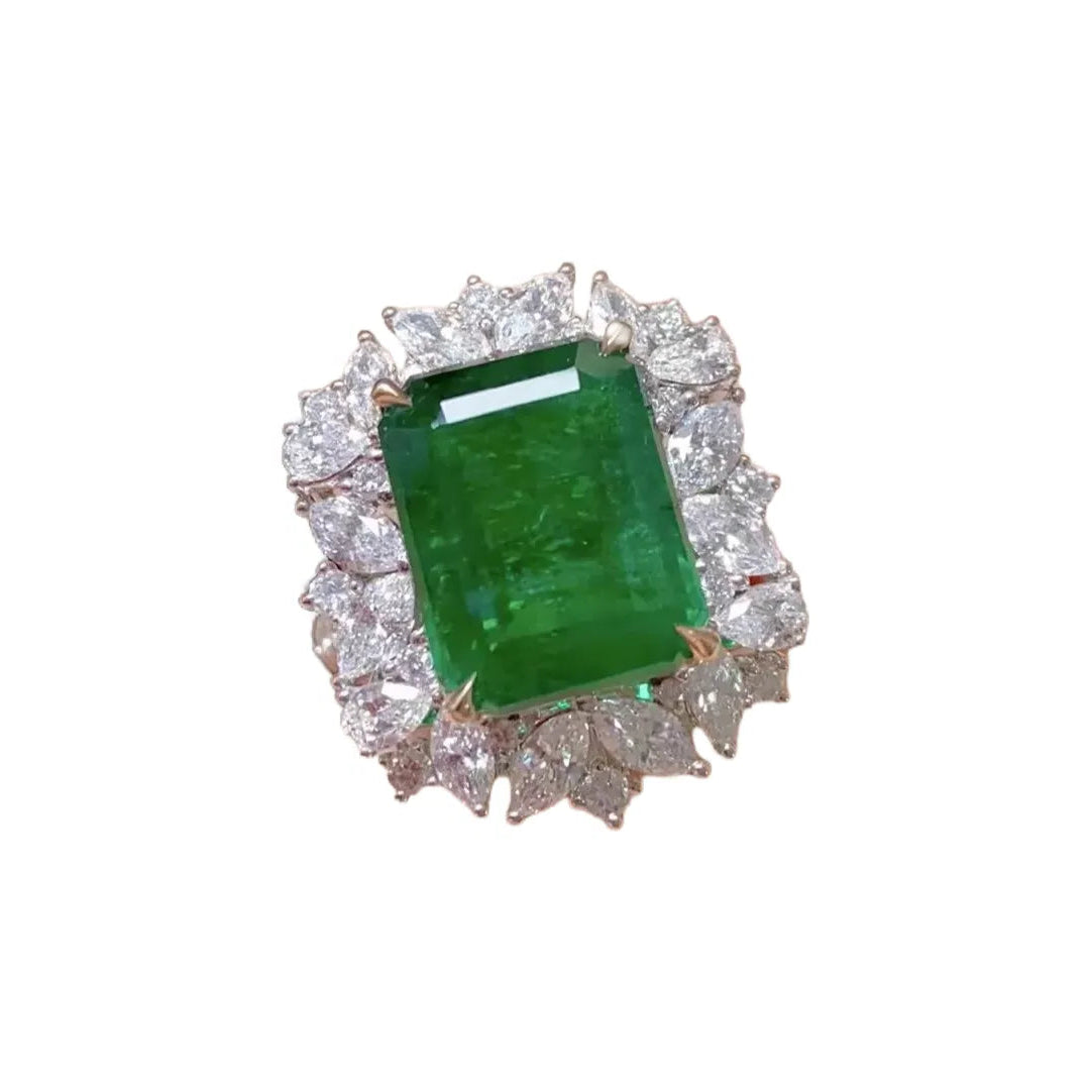 Engagement Ring 18K Gold 8.76ct Natural Emerald Ring