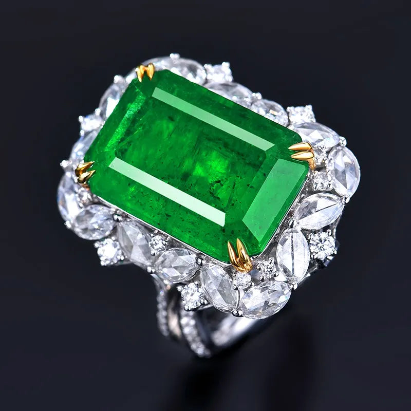 Engagement Ring 18K Gold 13.19ct Emerald Ring