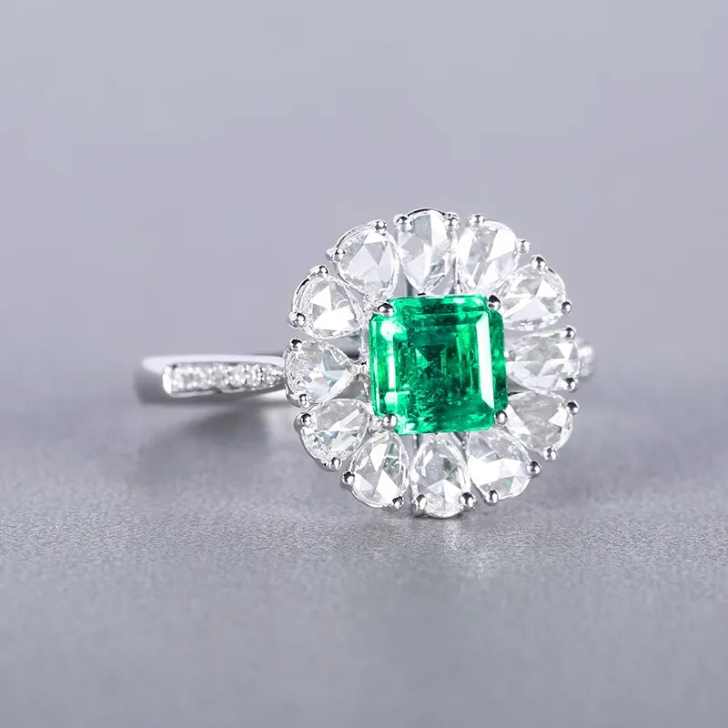 Engagement Ring 18K Gold 0.92ct Natural Emerald Ring