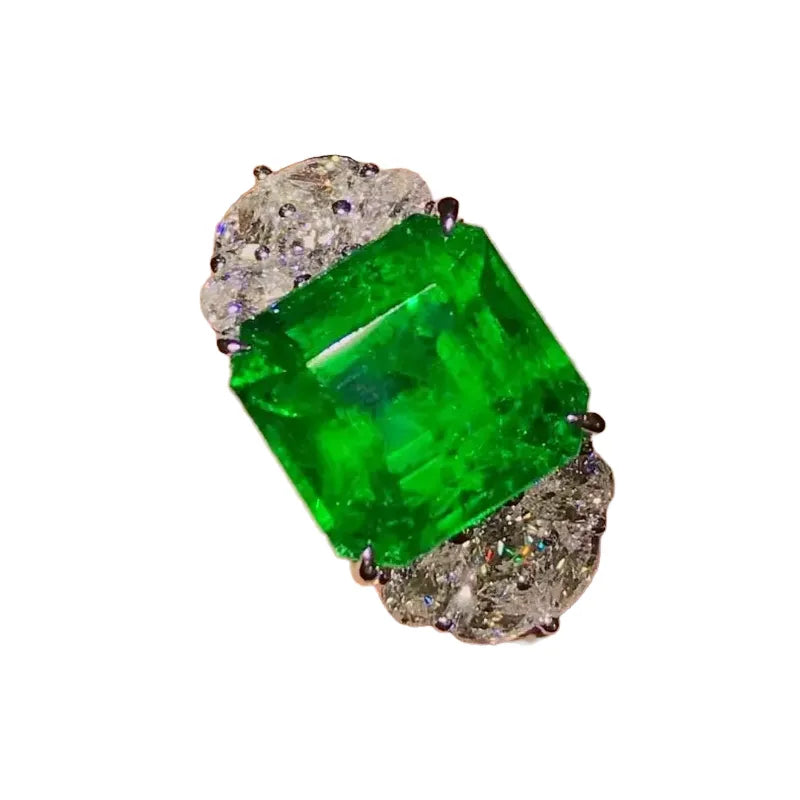 Engagement Ring 18K Gold 4.7ct Natural Walton Green Emerald Ring