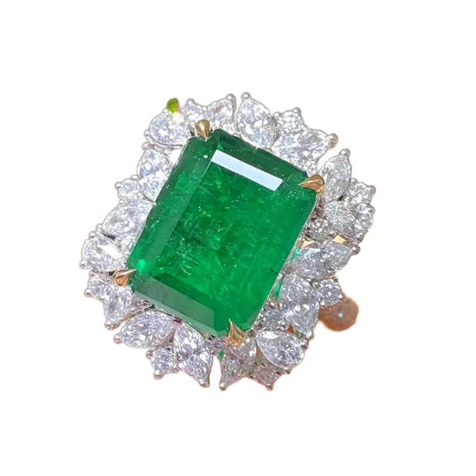 Engagement Ring 18K Gold 8.76ct Natural Emerald Ring