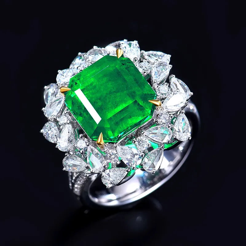 Engagement Ring18K Gold 8.1ct Colombian Emerald Ring