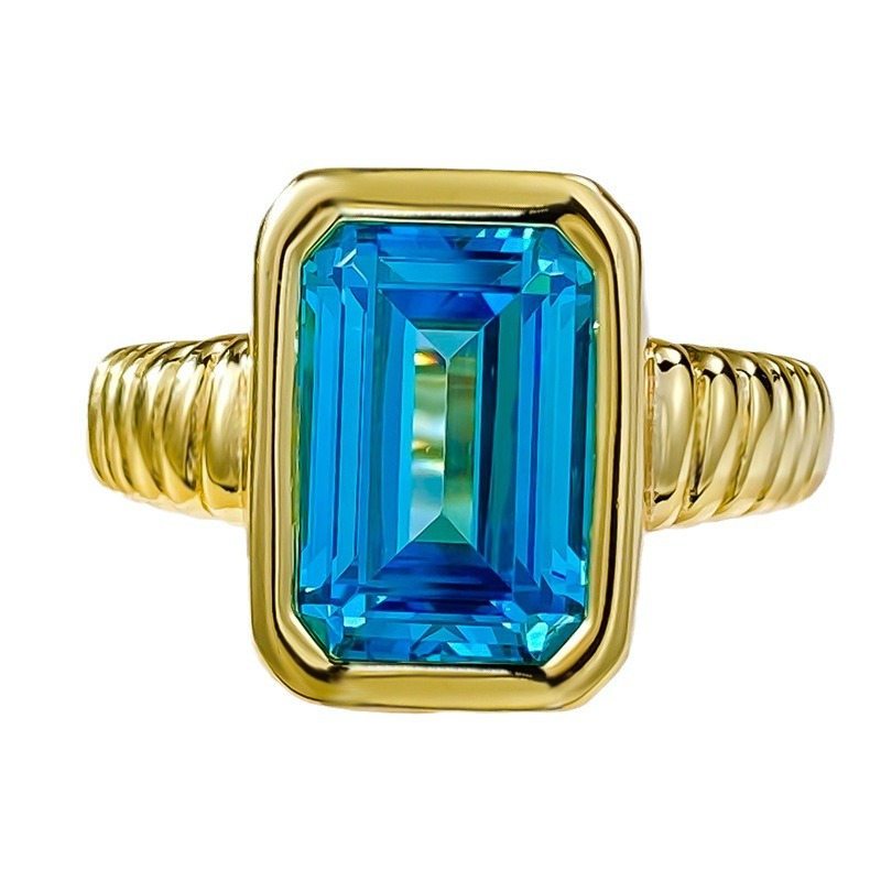 Emerald Engagement Ring 8*12 925 Silver High Carbon Diamond