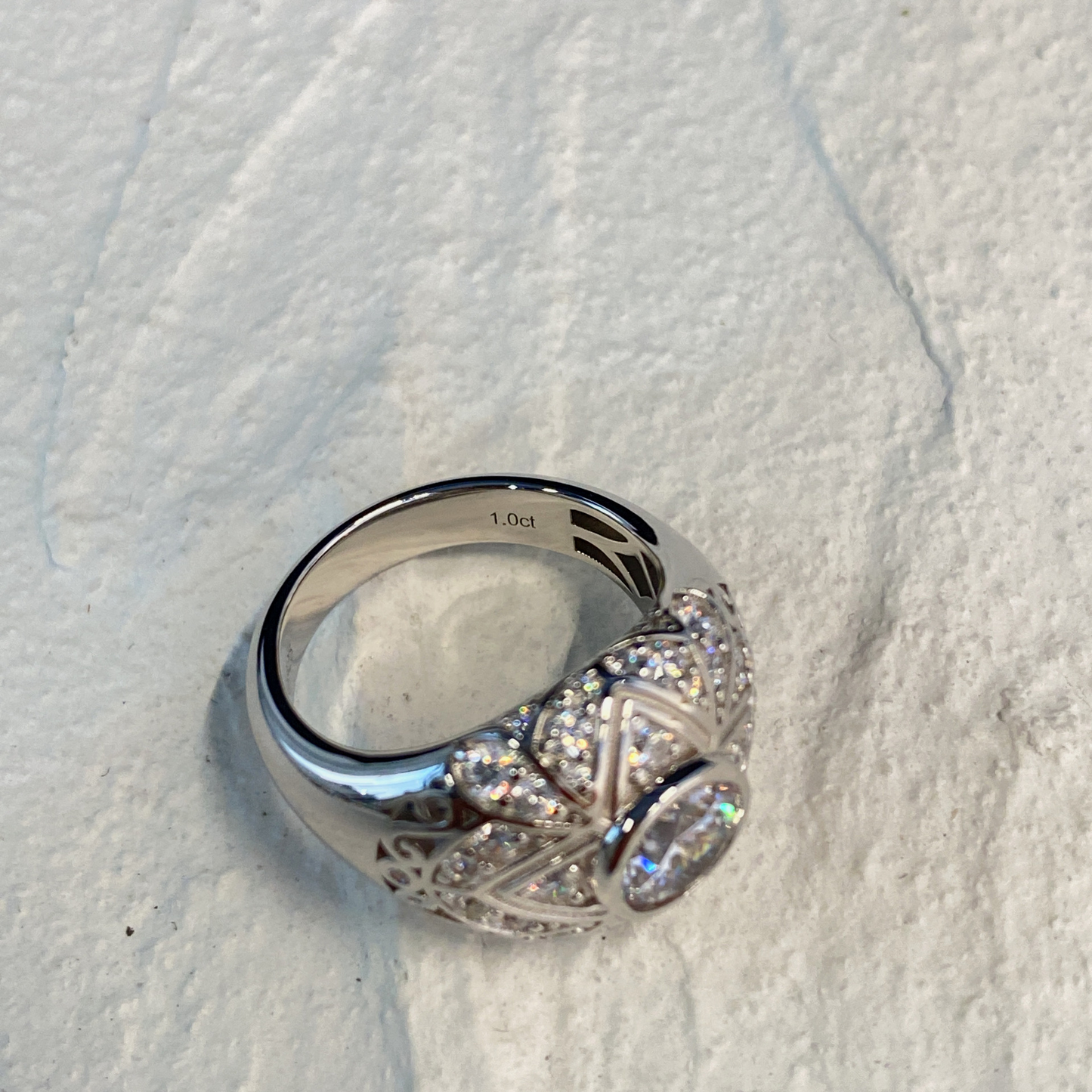 Round Engagement Ring 925 Silver High Carbon Diamond