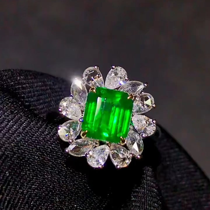 2ct Walton Green Emerald Ring with Diamonds