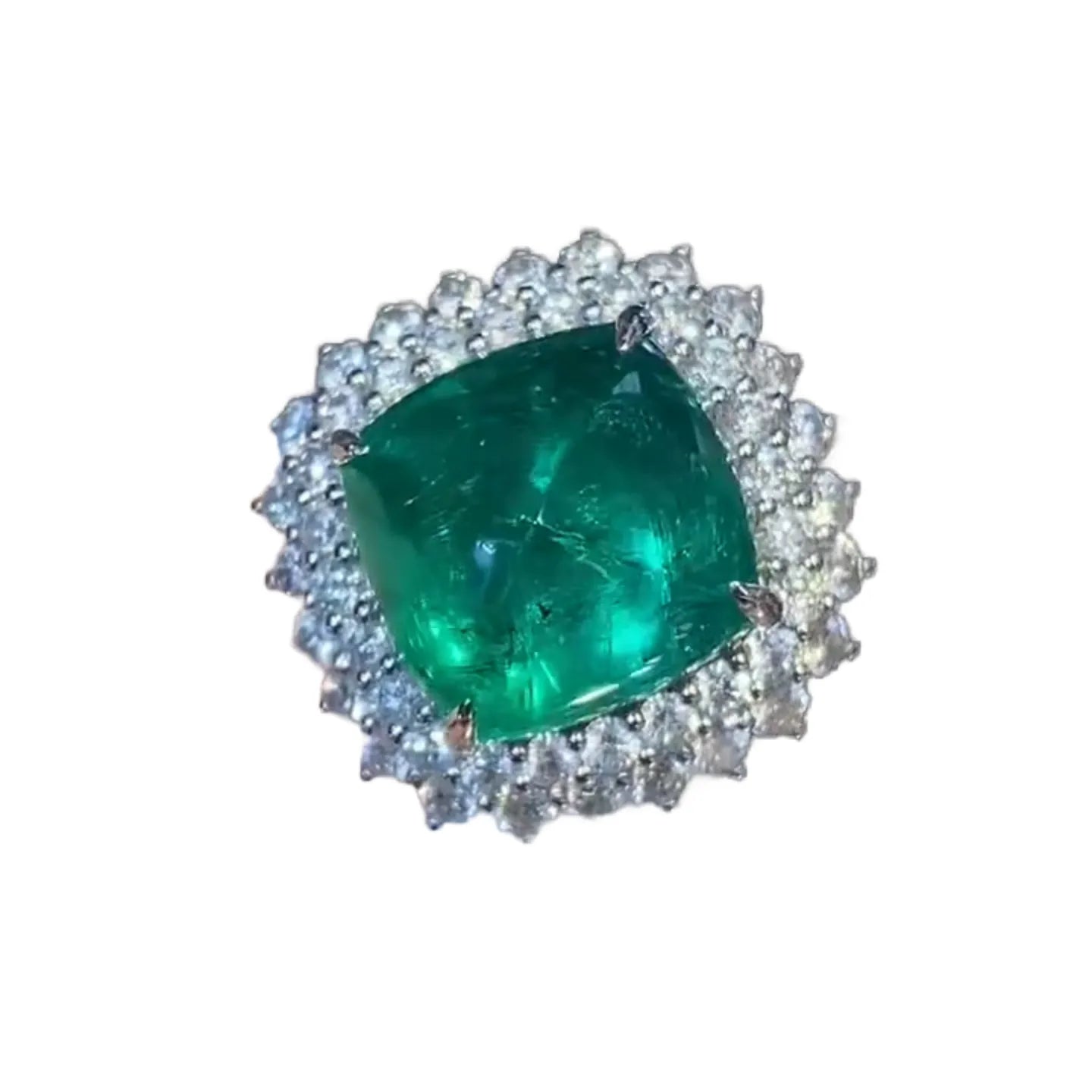 18K Gold 7.15ct Large Sugarloaf Emerald Ring