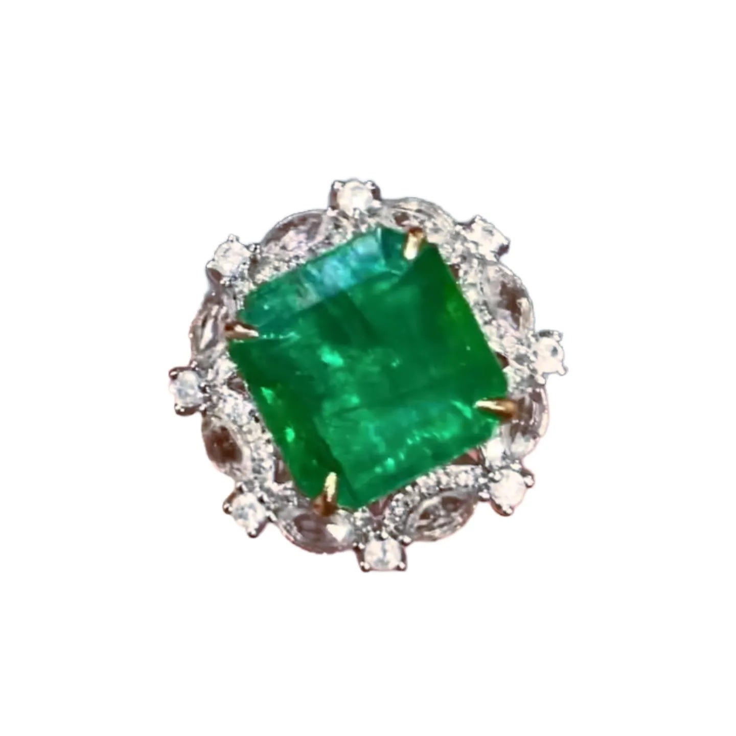18K Gold 6.5ct Natural Emerald Ring VVG