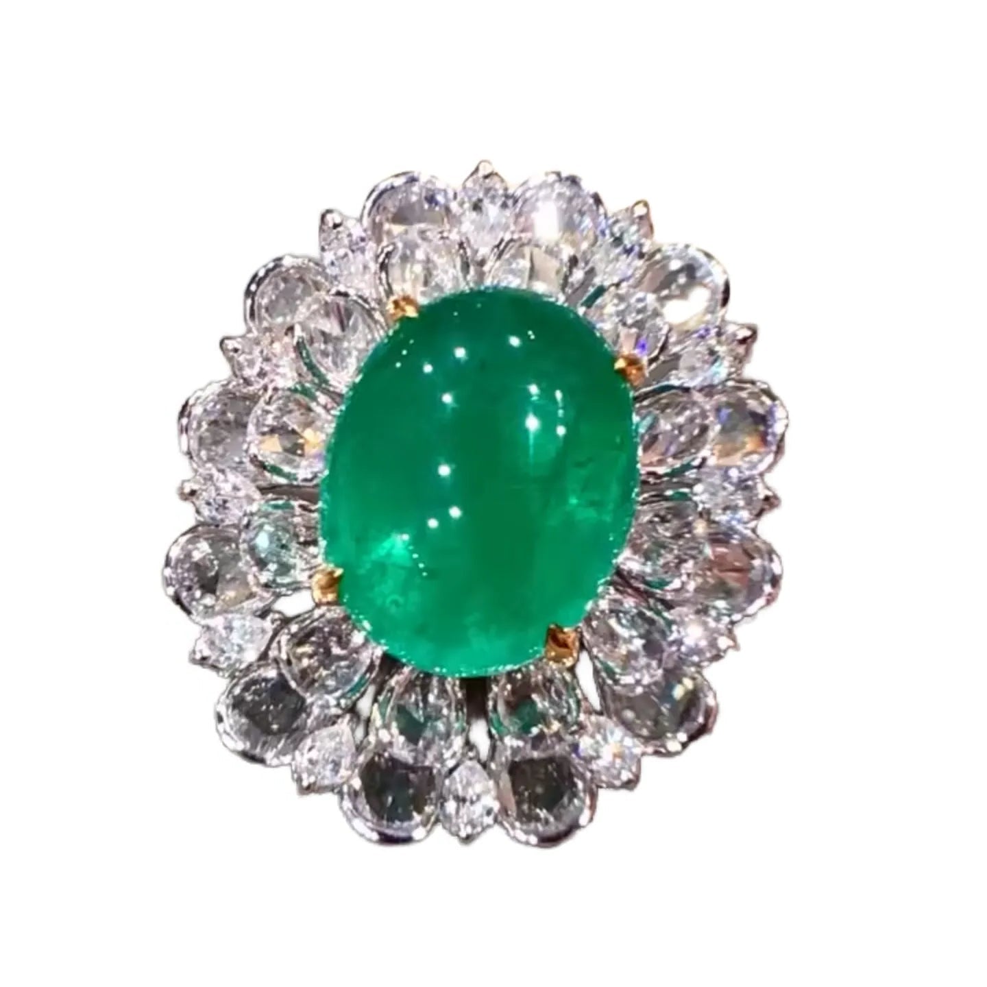 18K Gold 7.7ct Natural Emerald Ring