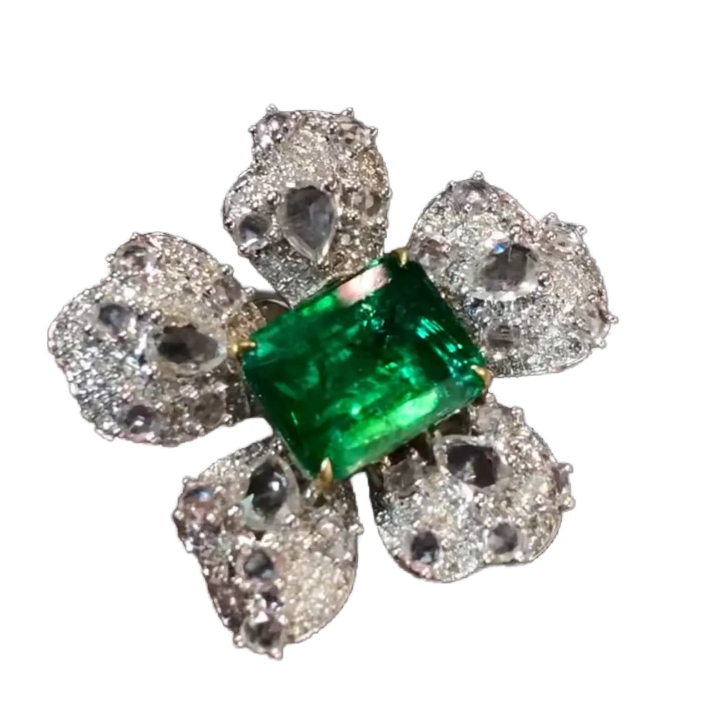 Thick Gold 3.5ct Emerald Ring and Pendant Dual-Use Design