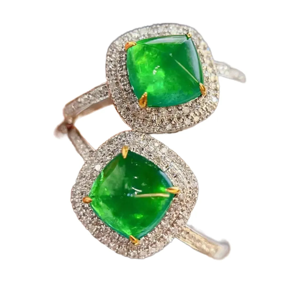Engagement Ring 18K Gold 1.1ct Sugarloaf Emerald Ring