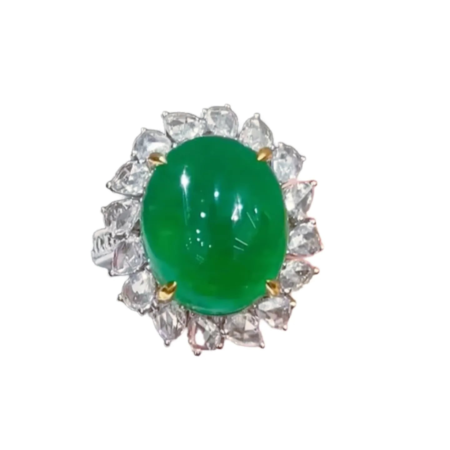 18K Gold 10.57ct Premium Emerald Ring
