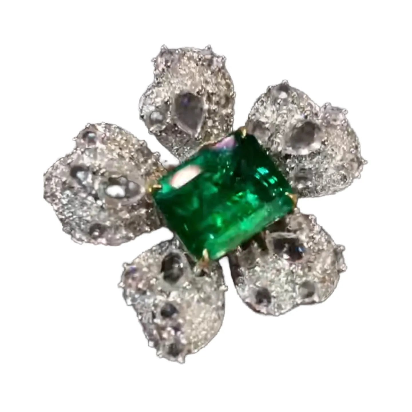 Thick Gold 3.5ct Emerald Ring and Pendant Dual-Use Design