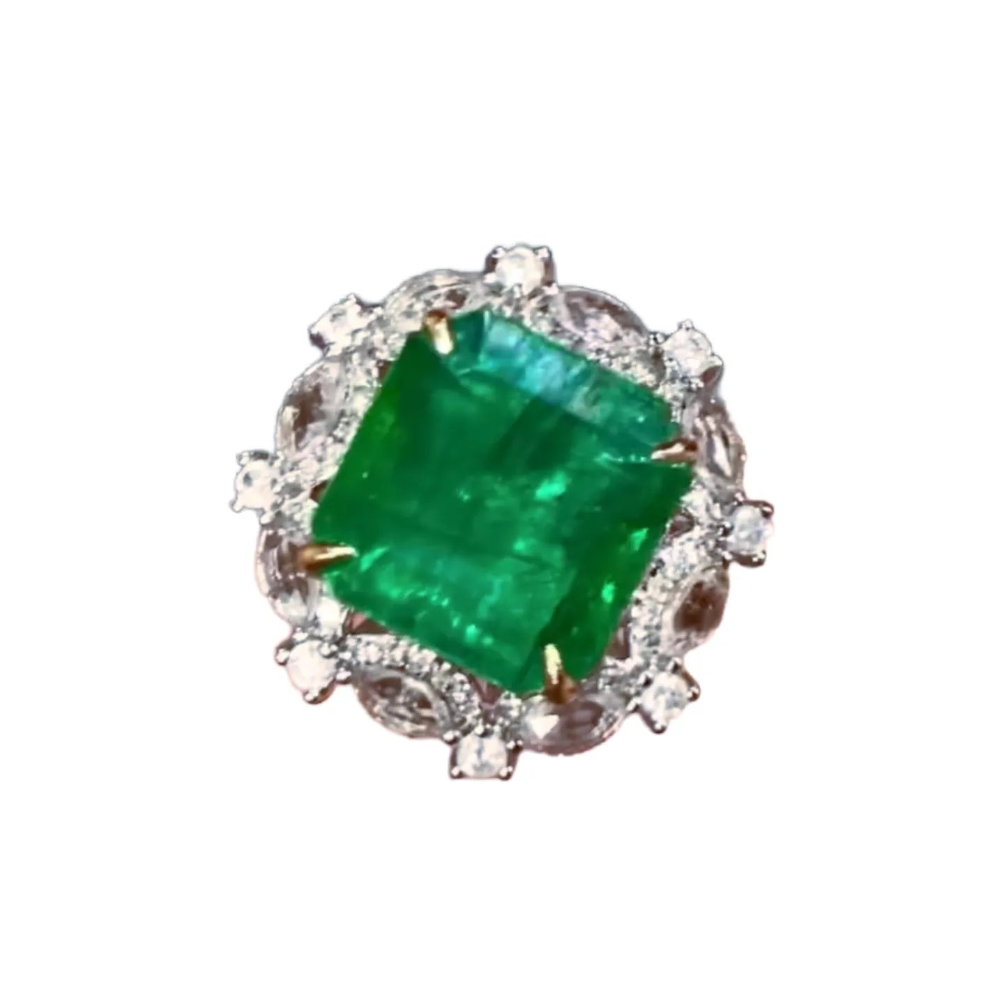 18K Gold 6.5ct Natural Emerald Ring VVG