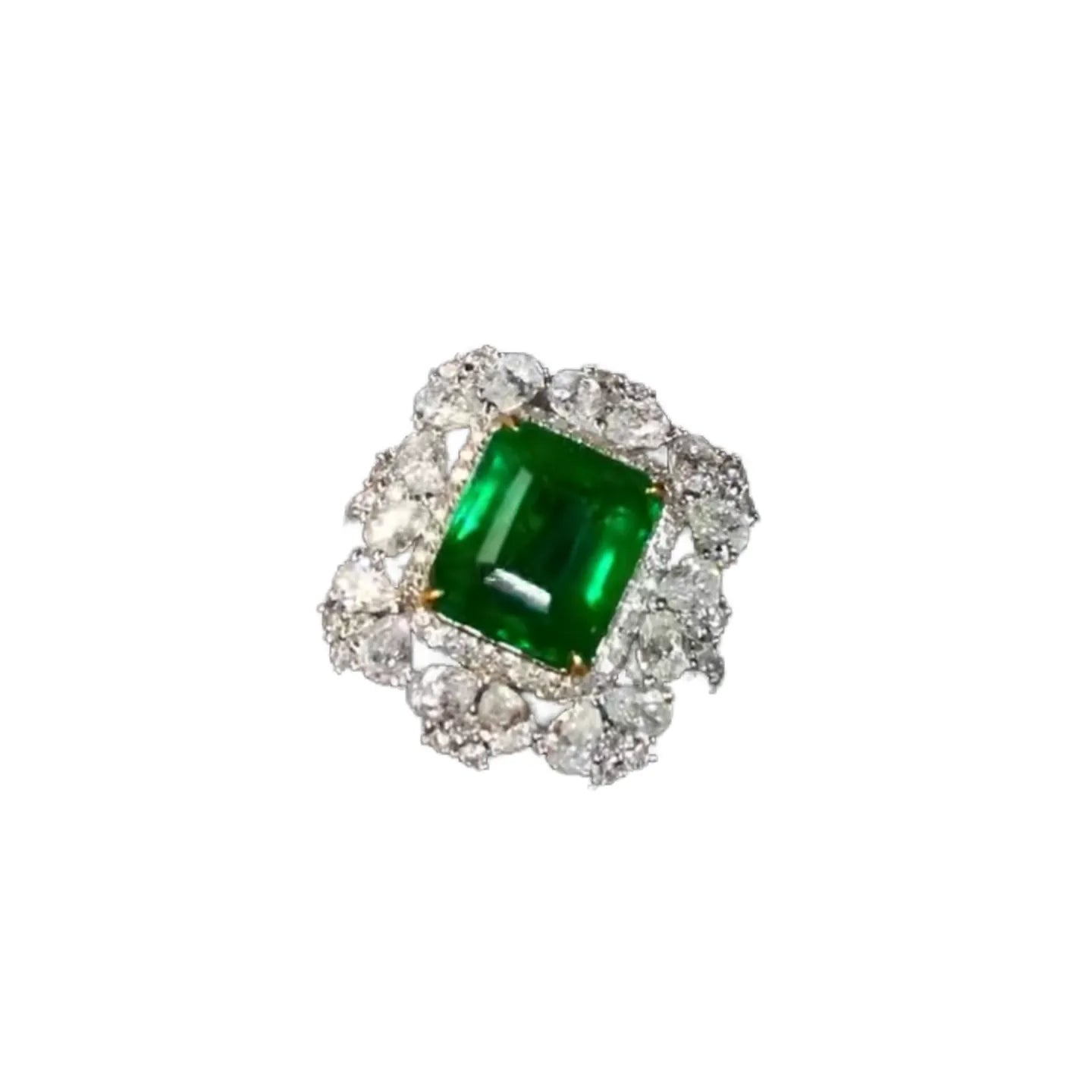 18K Gold 3.36ct Emerald Ring Vibrant Color