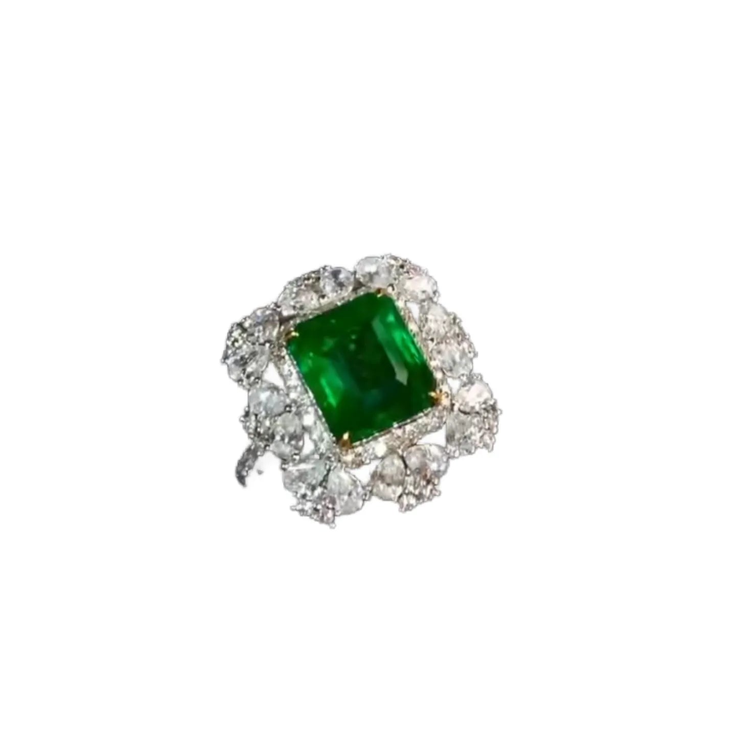 18K Gold 3.36ct Emerald Ring Vibrant Color