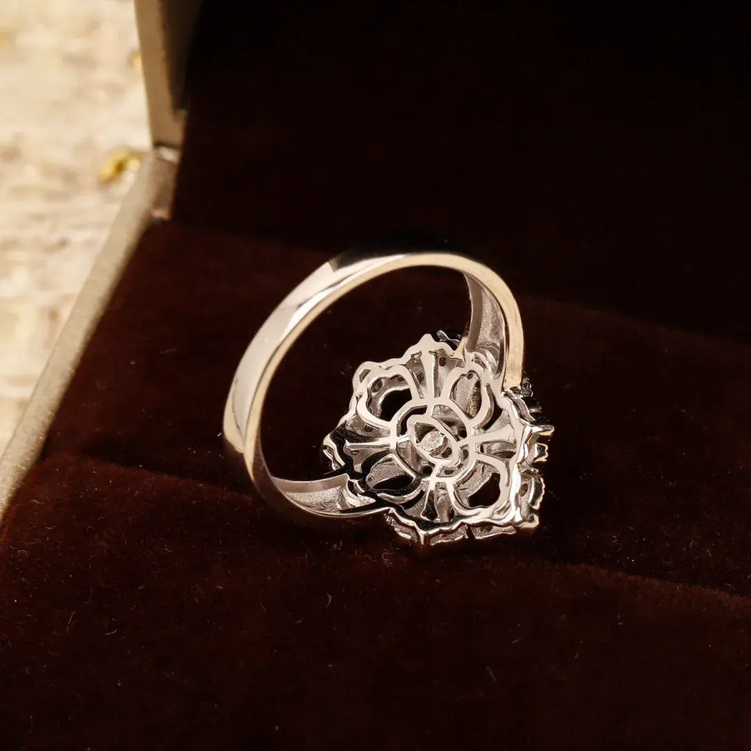 Carved Engagement Ring 925 Silver High Carbon Diamond