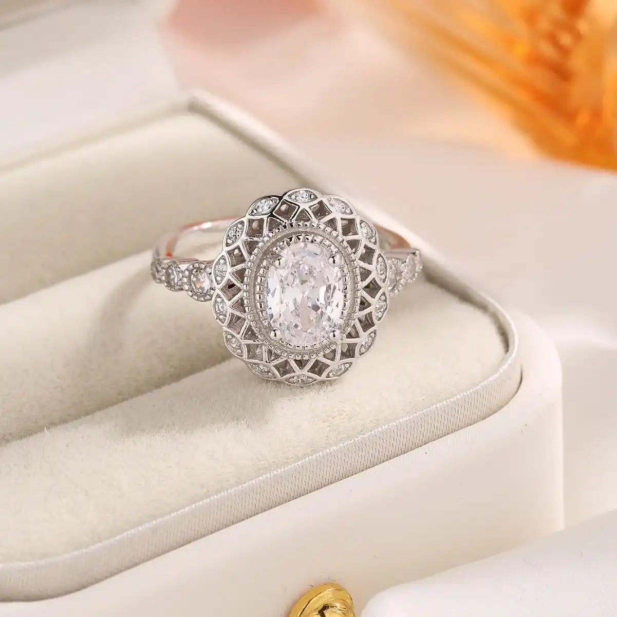Oval Engagement Ring 925 Silver Zircon