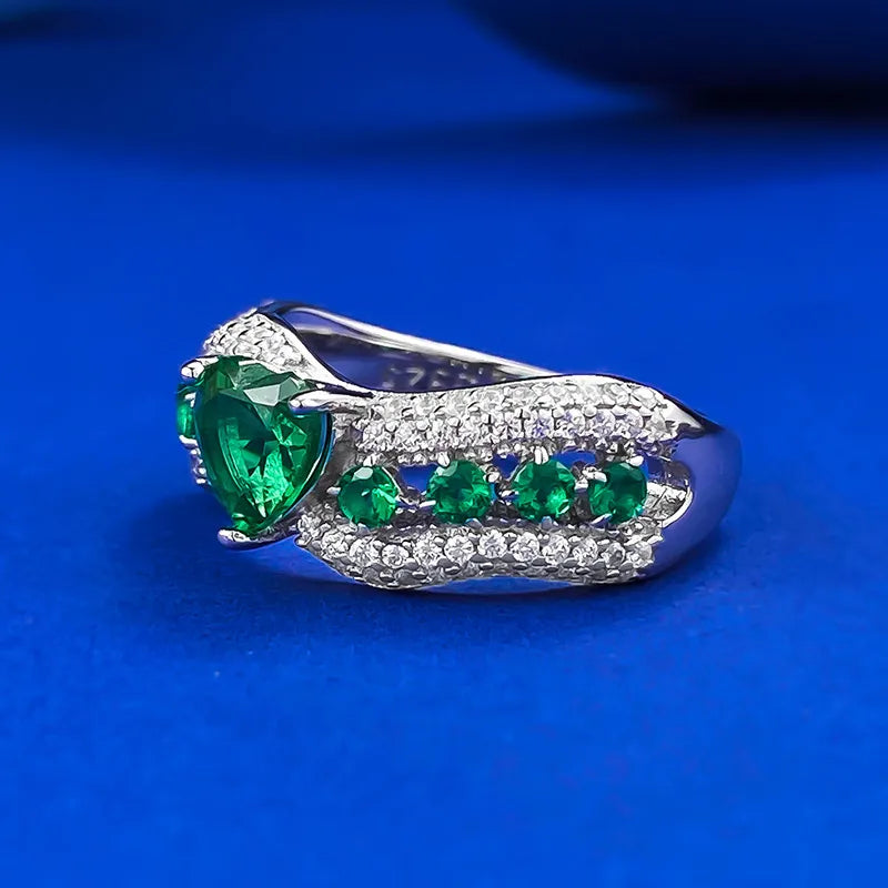 Heart Engagement Ring 6*6mm 925 Silver Emerald