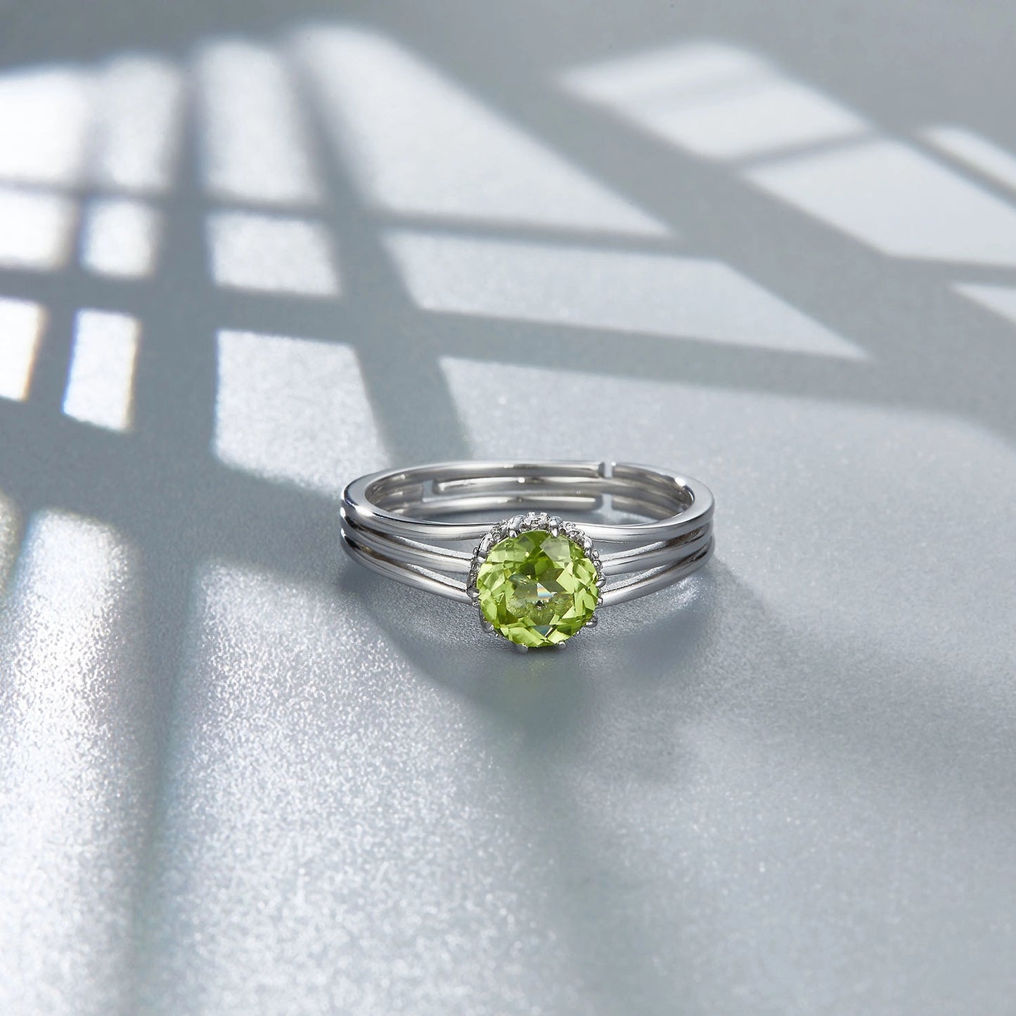 Round Engagement Ring 925 Silver Peridot Open Ring