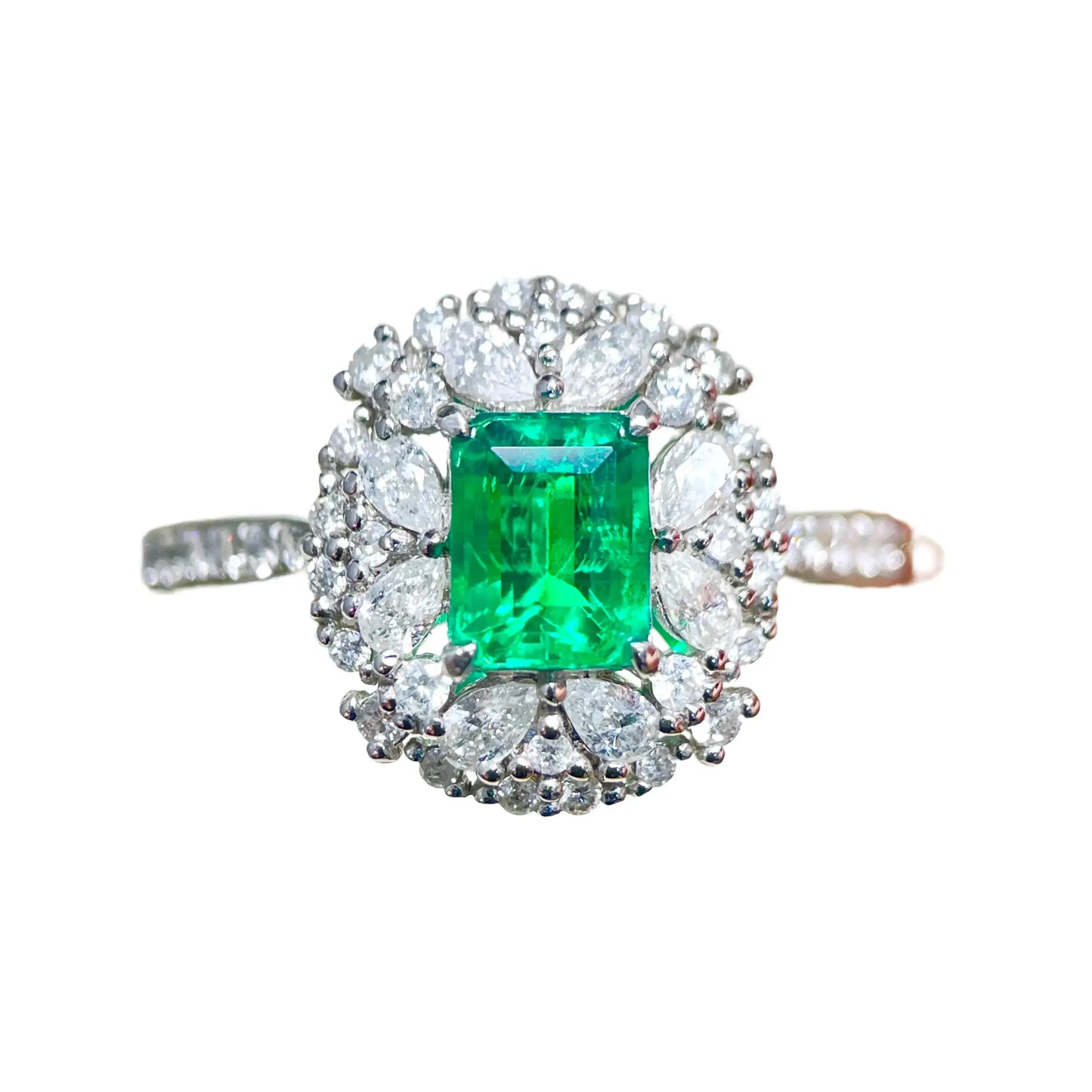 Emerald Cut 18K Gold 0.69ct Natural Warton Emerald Ring