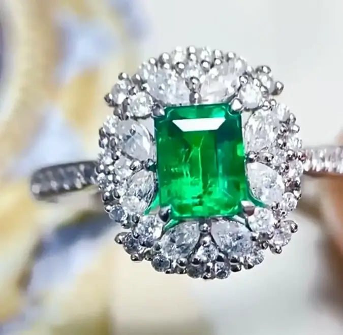 Emerald Cut 18K Gold 0.69ct Natural Warton Emerald Ring