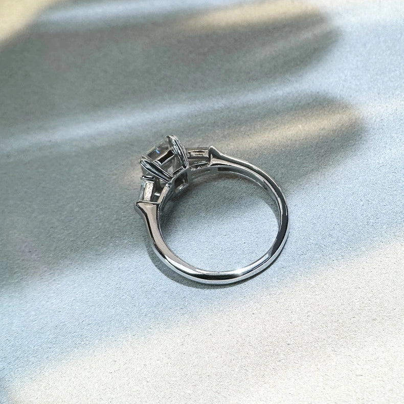 Emerald Engagement Ring 2ct 6*8 925 Silver Moissanite