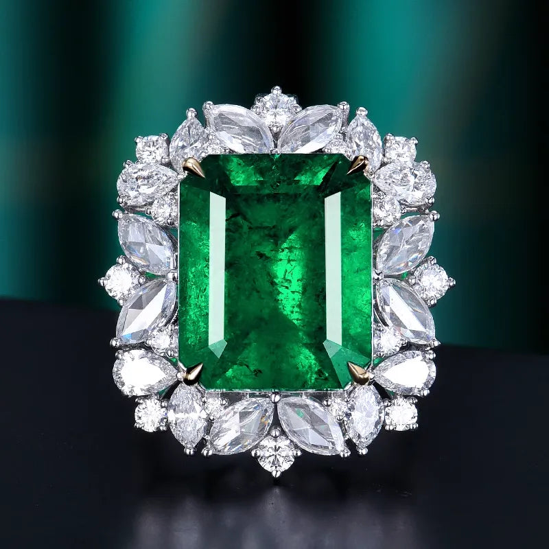 Engagement Ring 18K Gold 13.8ct Colombian Natural Emerald Ring