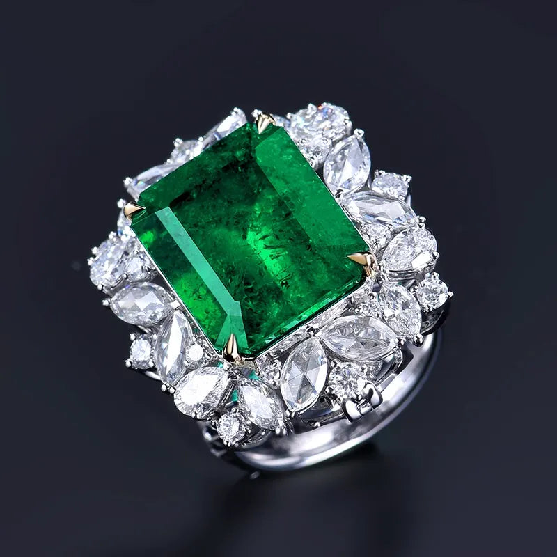 Engagement Ring 18K Gold 13.8ct Colombian Natural Emerald Ring