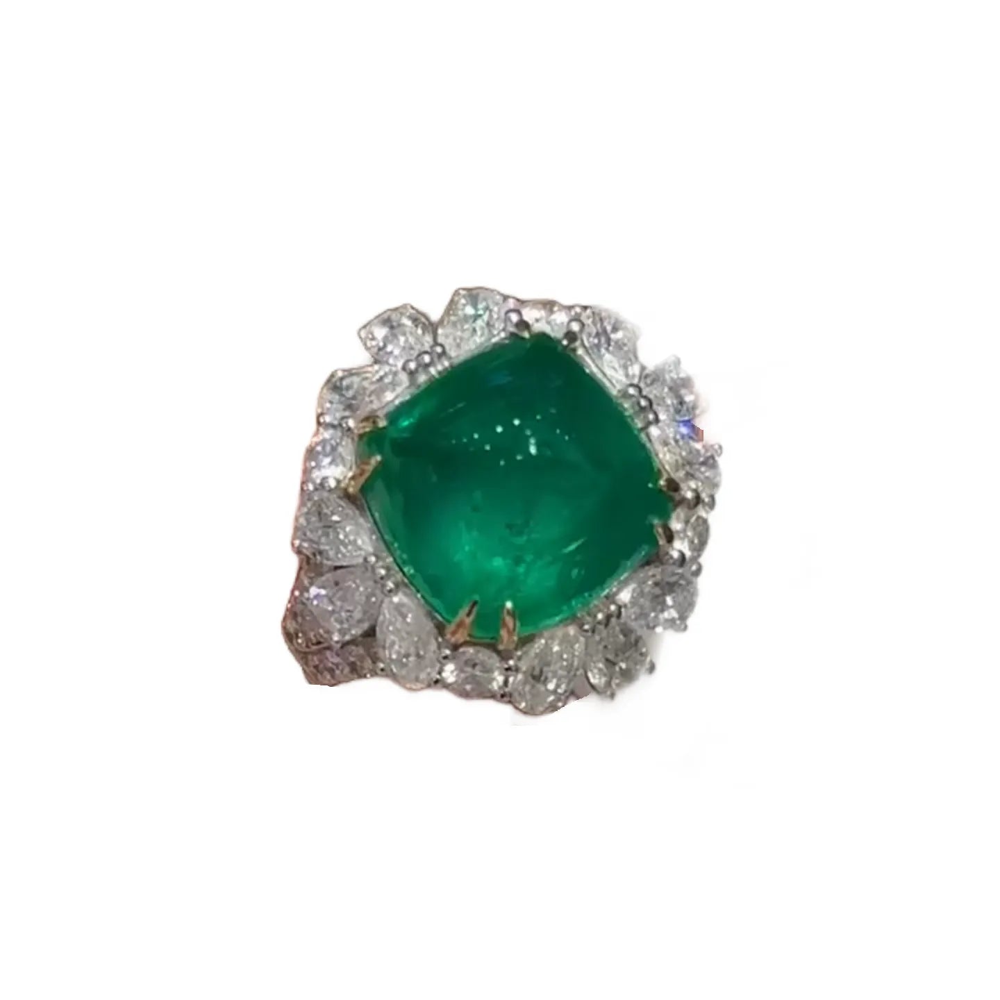 18k Gold 11ct Natural High-Quality Emerald Ring VVG
