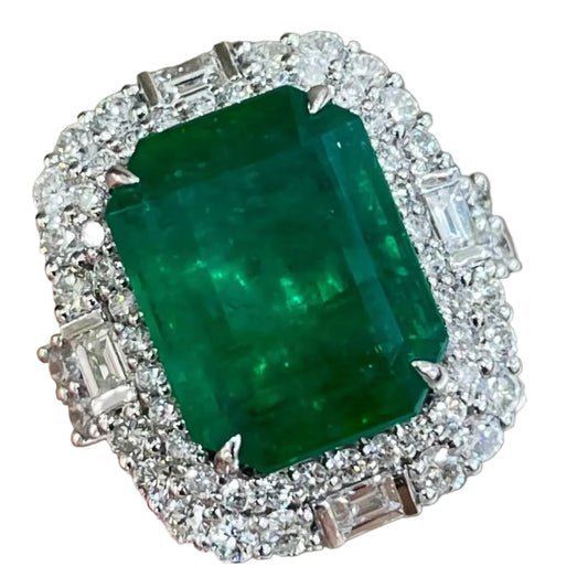 Elegant Luxury Halo Design | 18K Gold 6.00ct Emerald Diamond Engage