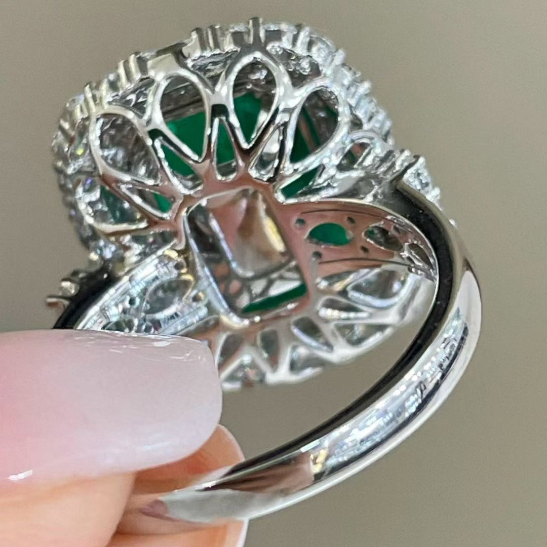 Elegant Luxury Halo Design | 18K Gold 6.00ct Emerald Diamond Engage