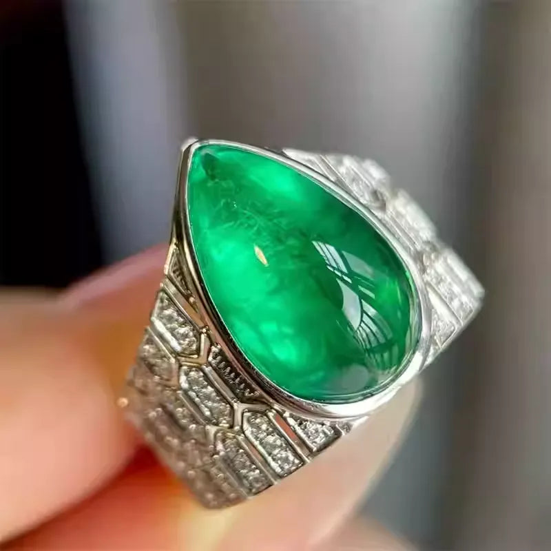 Engagement Ring 18K Gold 7.66ct Cabochon Pear-Shaped Emerald Ring