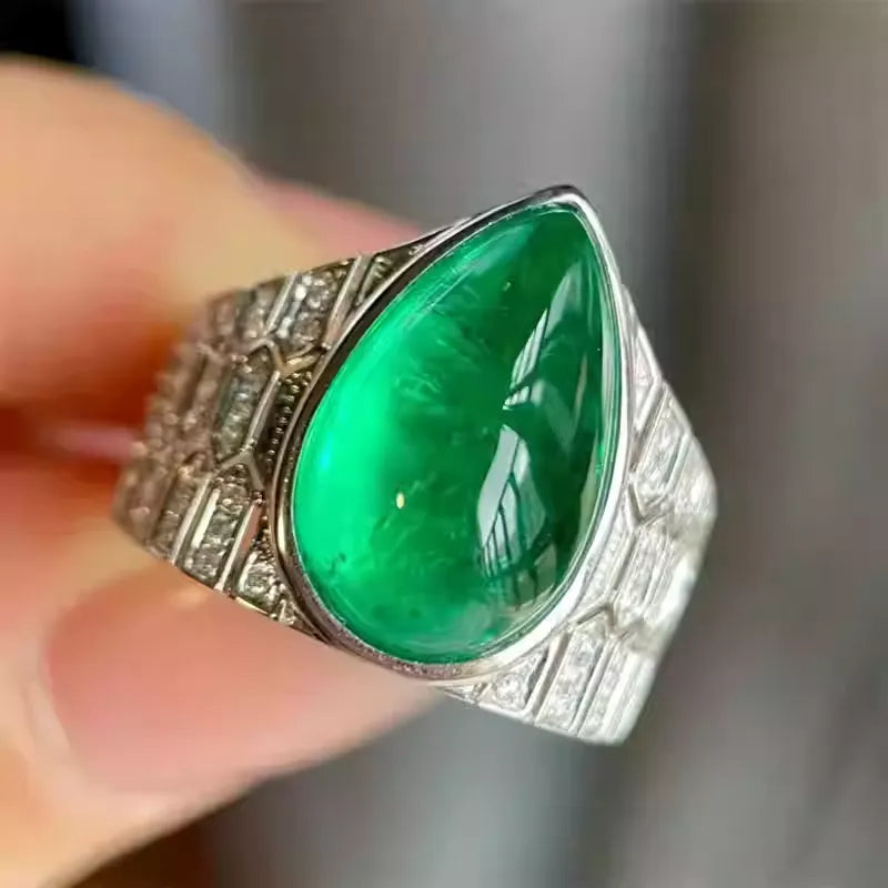 Engagement Ring 18K Gold 7.66ct Cabochon Pear-Shaped Emerald Ring